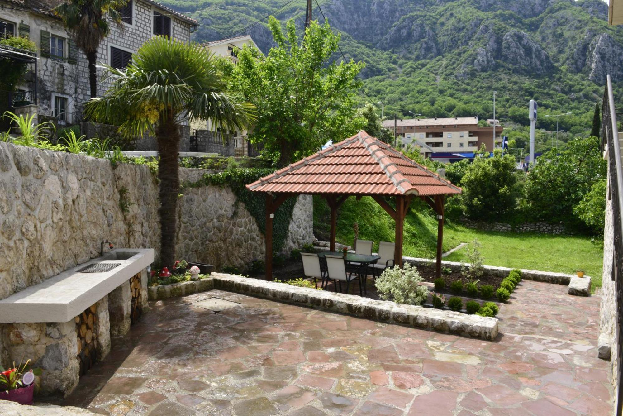 Villa Andrea Apartments With Parking Kotor Exterior foto