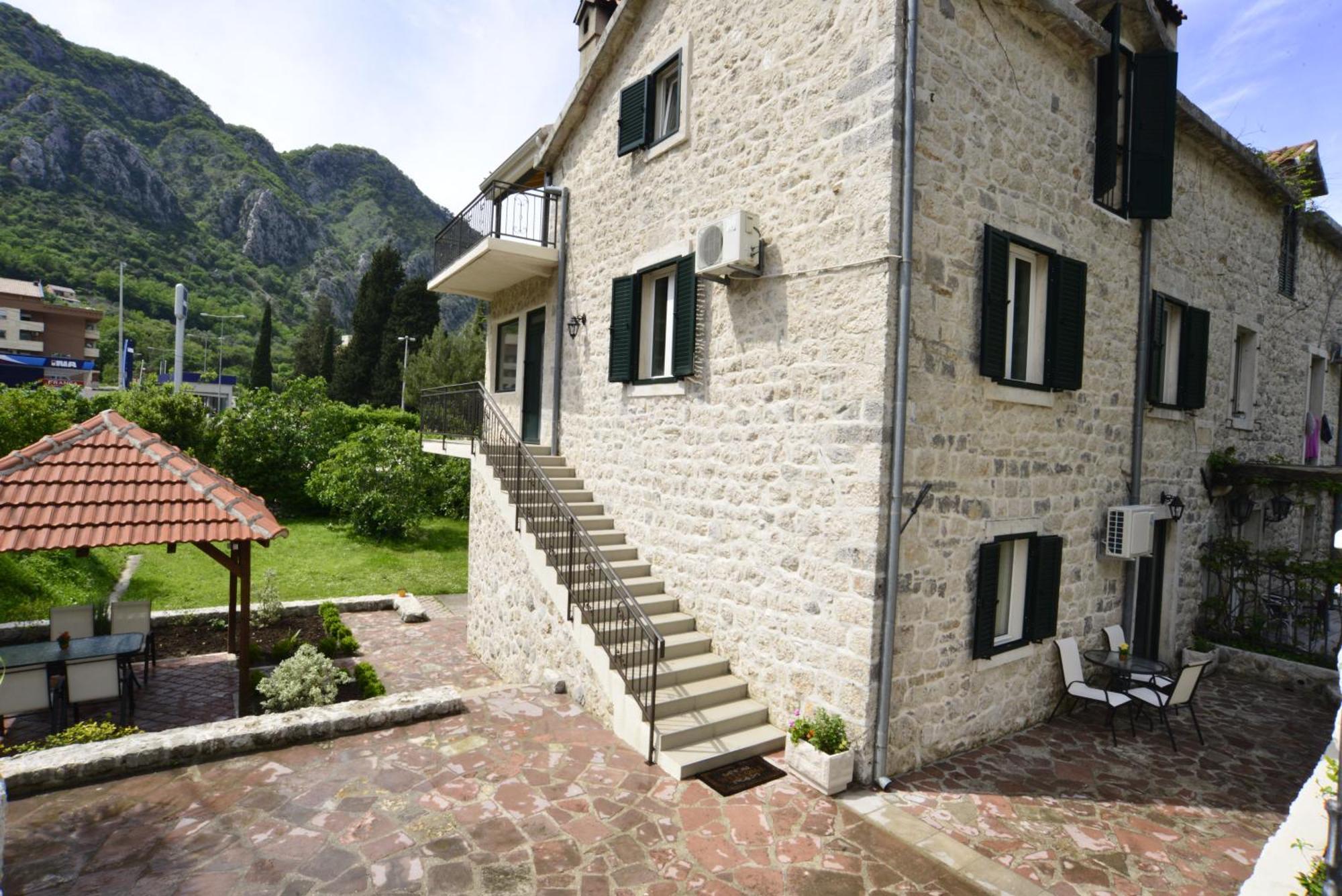 Villa Andrea Apartments With Parking Kotor Exterior foto