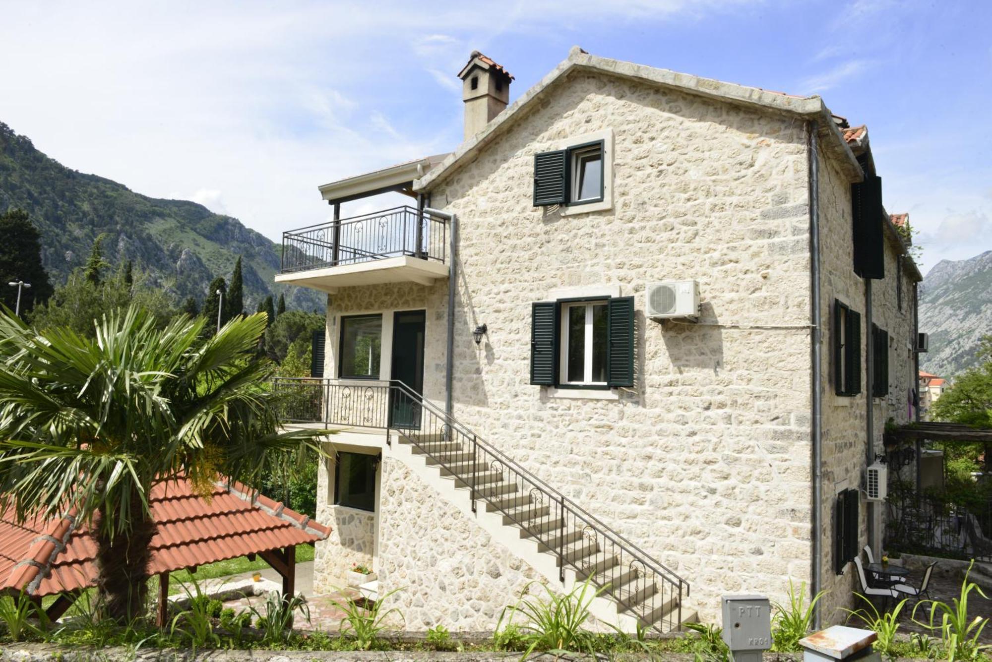 Villa Andrea Apartments With Parking Kotor Exterior foto