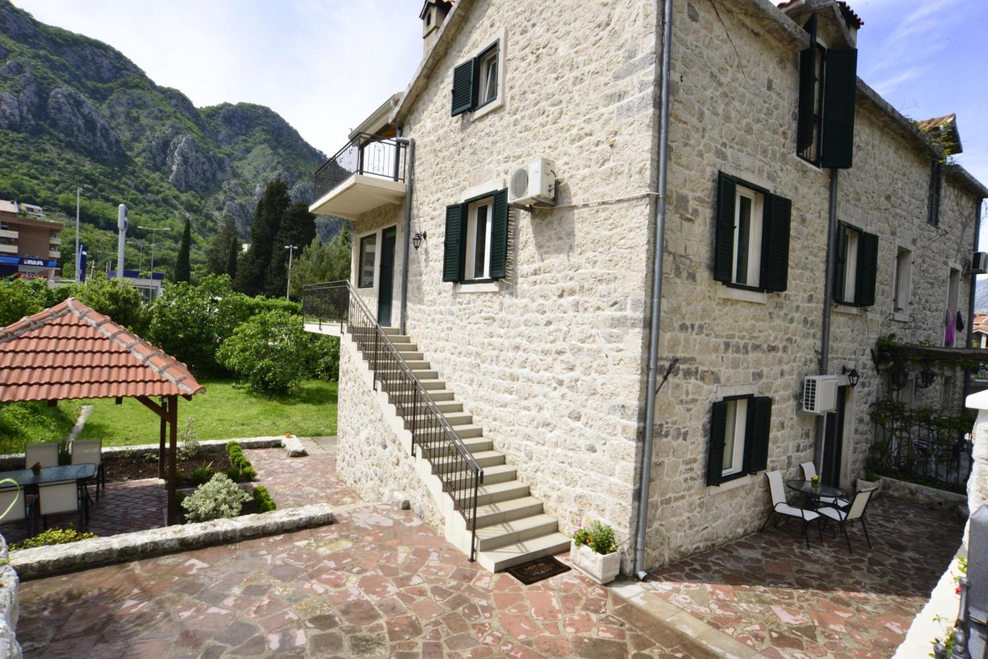 Villa Andrea Apartments With Parking Kotor Exterior foto
