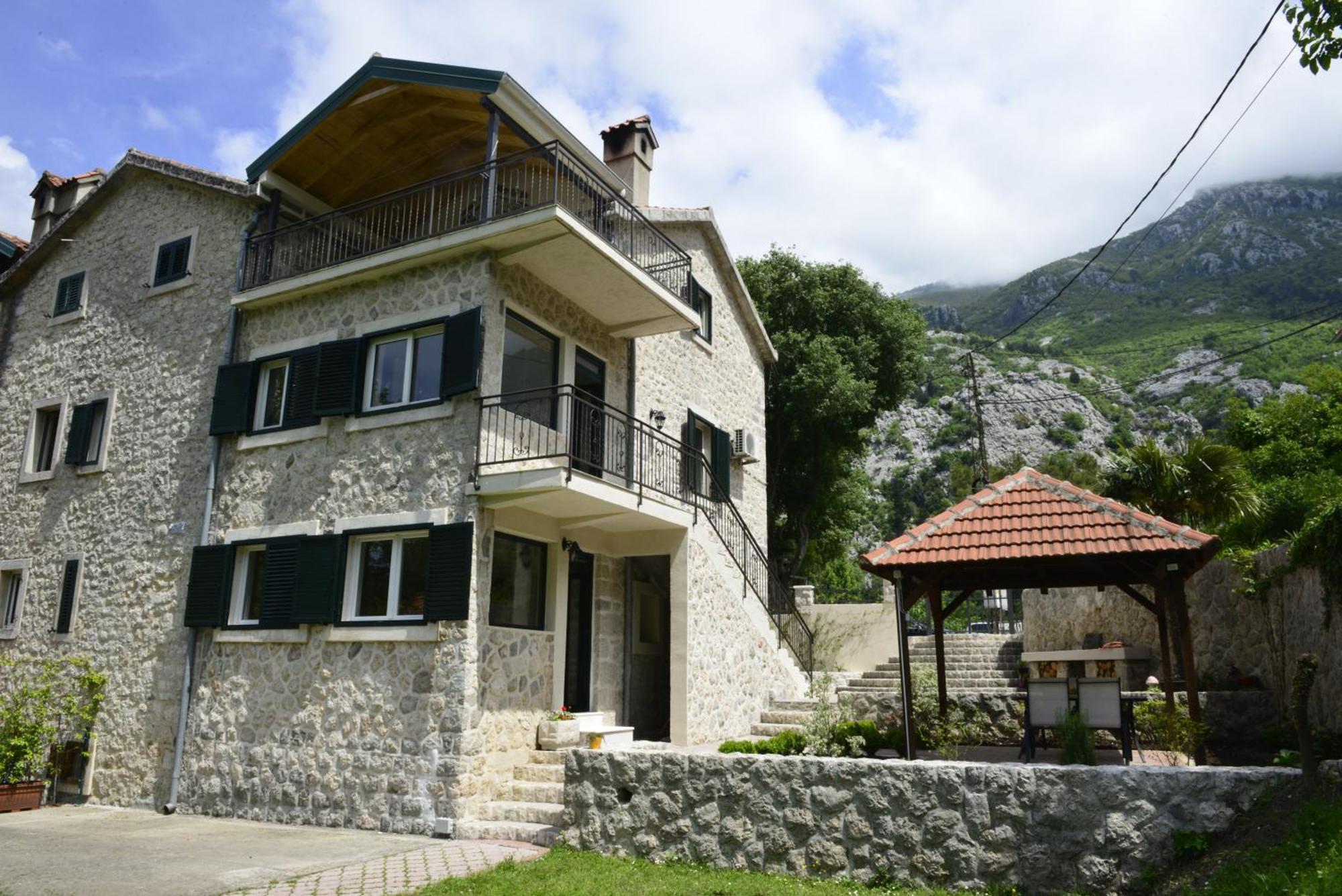 Villa Andrea Apartments With Parking Kotor Exterior foto