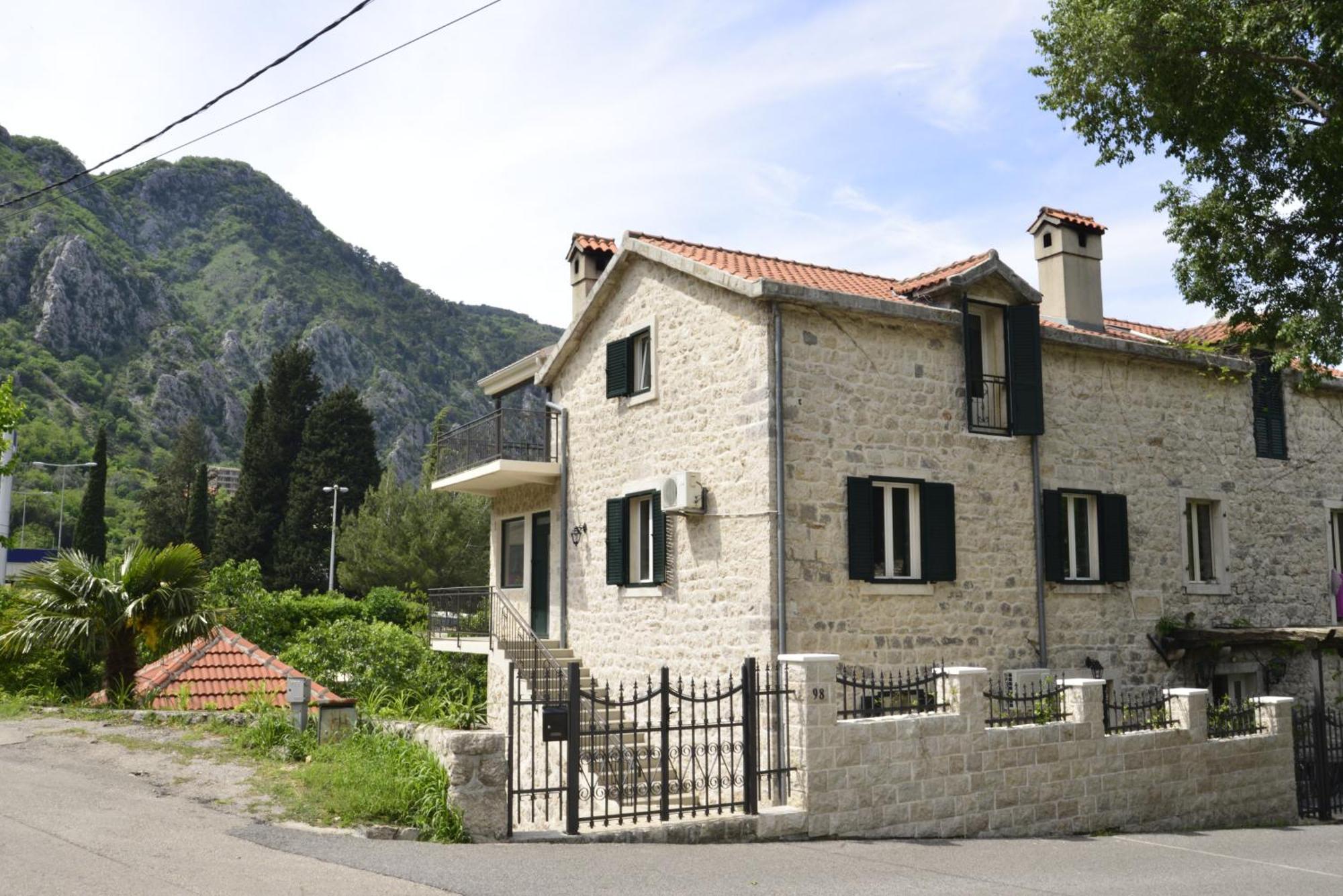 Villa Andrea Apartments With Parking Kotor Exterior foto