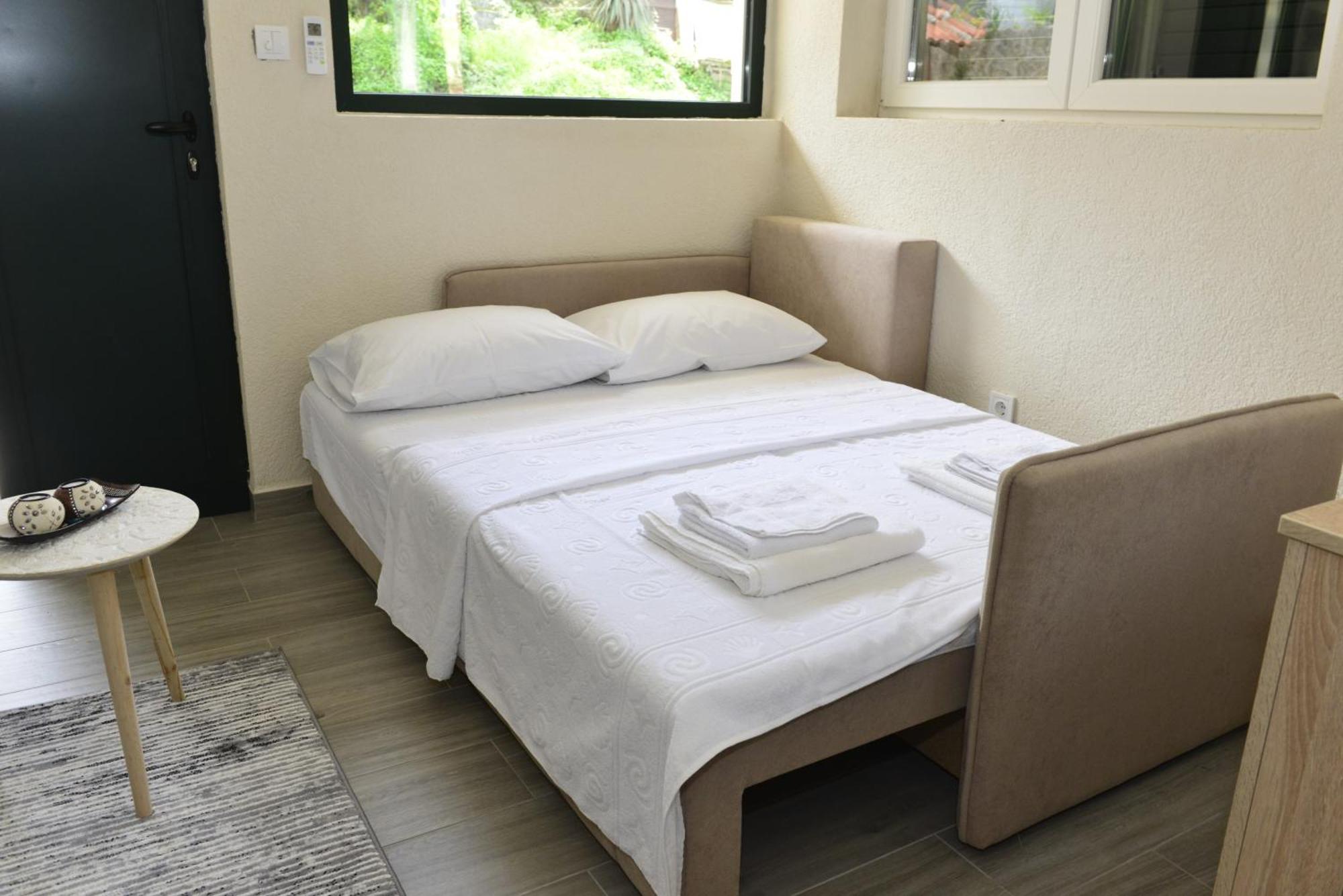 Villa Andrea Apartments With Parking Kotor Zimmer foto