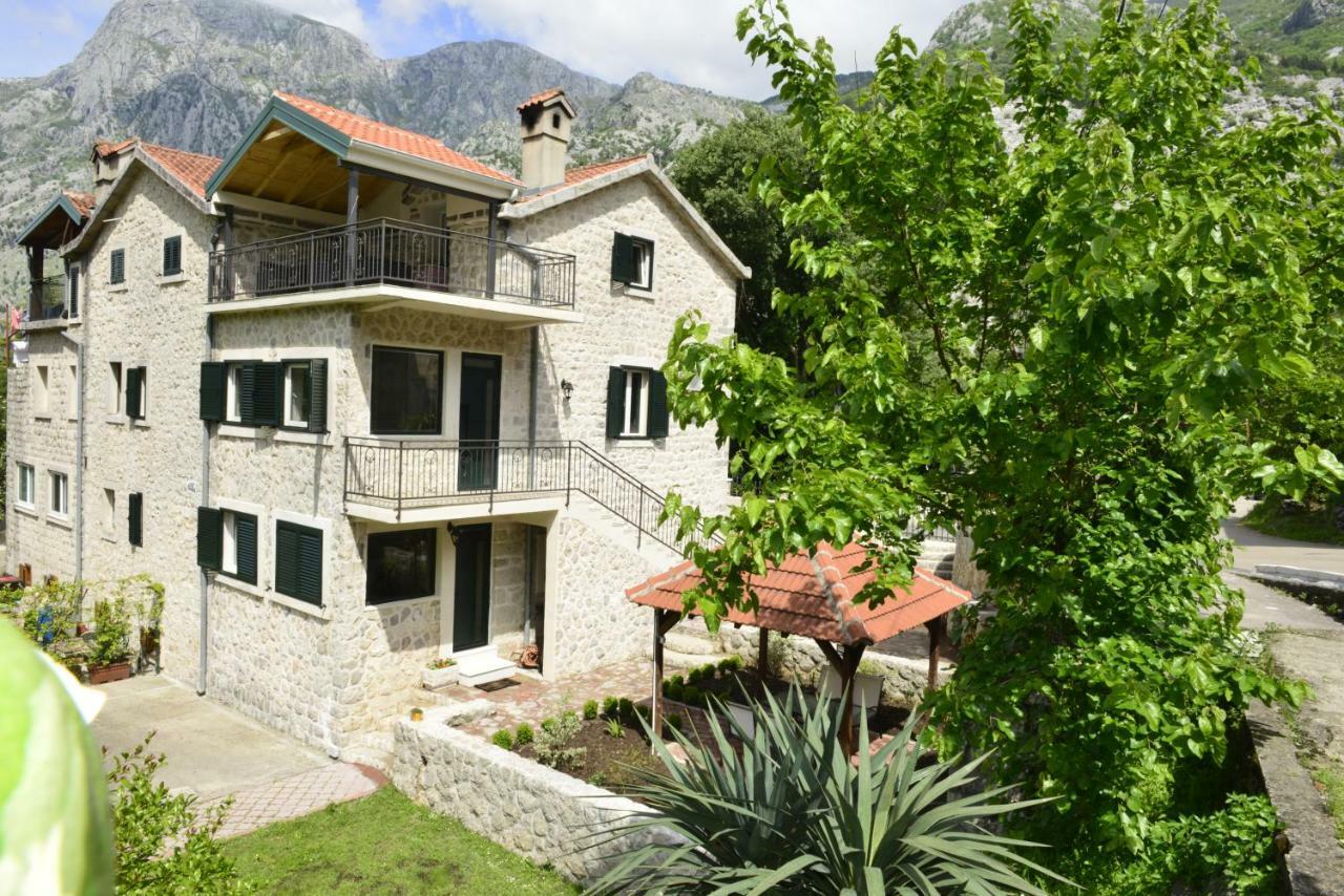 Villa Andrea Apartments With Parking Kotor Exterior foto