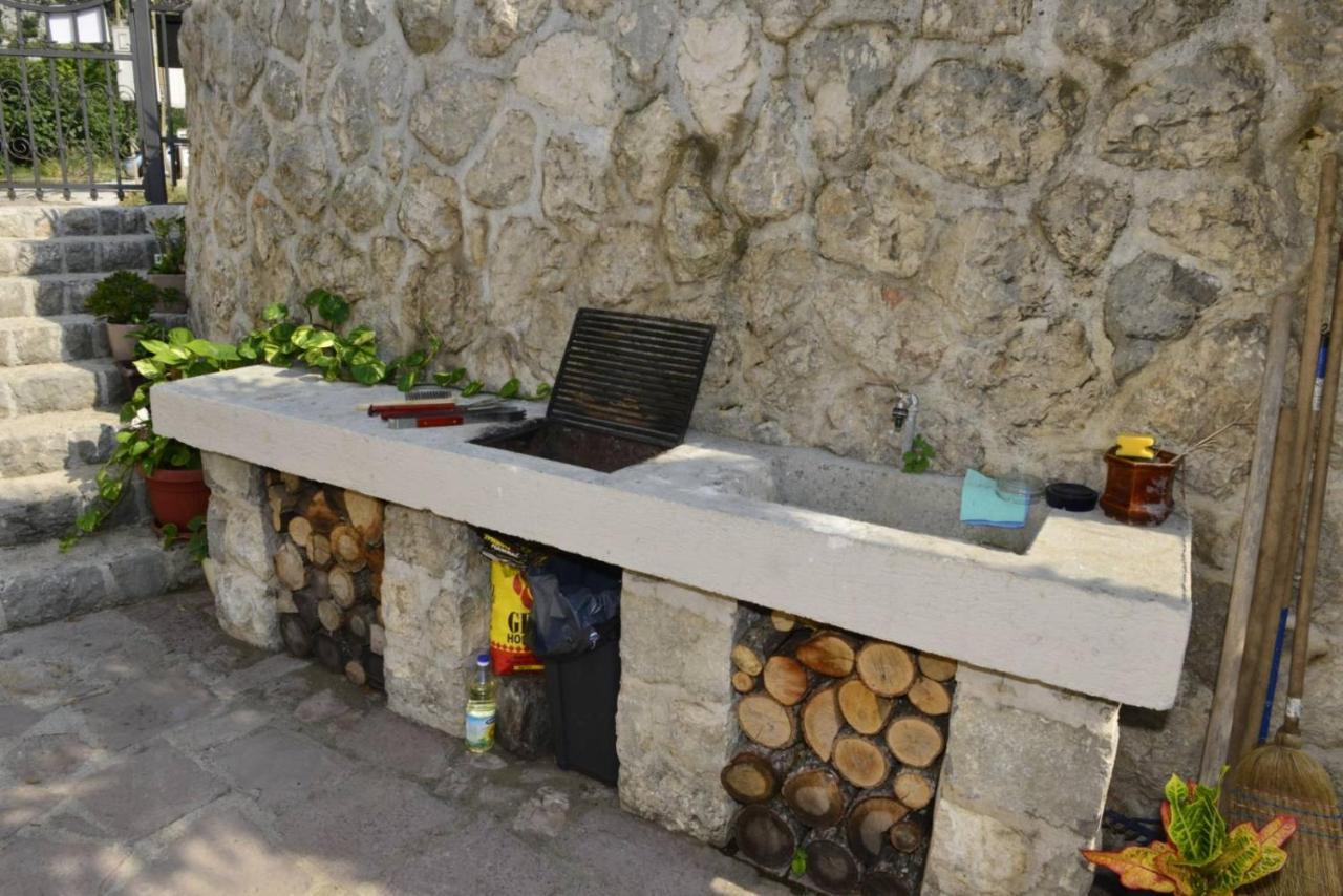Villa Andrea Apartments With Parking Kotor Exterior foto